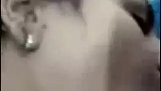 عربي سمين محظوظ يحصل على خدمة فم مكثفة