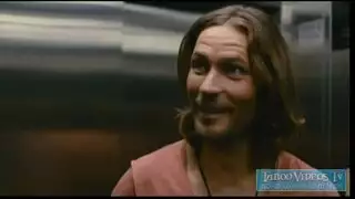 جماع جماعي في الحديقة للفتاة الصغيرة طويلة الشعر