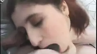 خيال ليلة العذراء: تقبيل ساخن وتفضيل الرضاعة