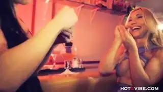 جنس جماعي متحرك صارم مع فعل عصابة عنيف