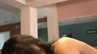 أول جنس جماعي بين الأعراق لمراهقة بيضاء نحيفة