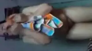 خيال الاستمناء في الحمام: فيديو إباحي عزف منفرد وقح لفوفا