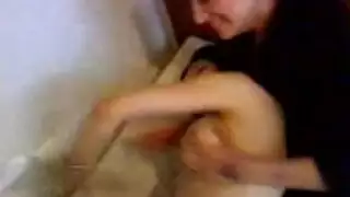 مقطع سكس عربي: جماع شغوف على الملاءات