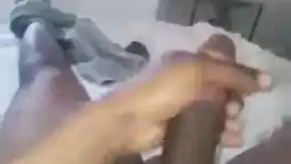 ٢ نيفادا تحصل على تدليك مهبلي عميق وتقذف في كل مكان