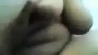 ‫فتاة لبنانية تقدم عرض كاميرا xxx مع نهاية بالقذف الداخلي‬