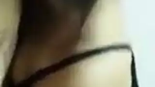 سحاقيات عربيات في وضع المقص بإثارة صريحة