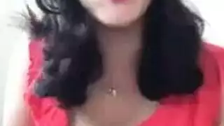 عاهرة مصرية تقايض فاتورة التليفون بجنس ساخن