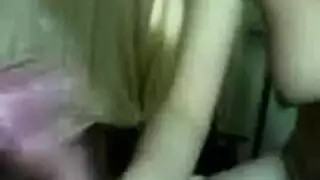 زوجي يضاجعني بينما الكلب يراقب الحركة