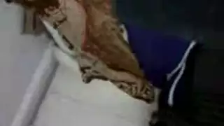 امرأة ضخمة تجلس على الوجه وعبادة فرجها