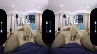 إباحية في بُعد آخر: الفتاة تحب جنس الواقع الافتراضي