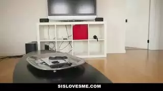 أخ ينيك أخته بقوة: حركات حميمية وقوية