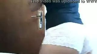 فانتازيا الوحش: فيديو كامل لامرأة ناضجة وحمار