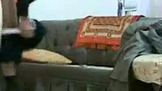 نساء منقبات يكشفن كل شيء من أجل مشهد جنس صريح