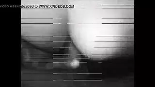 جماع بالقبضتين تمديد مهبلها إلى أقصى حد