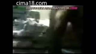 مقطع إباحي: الفتاة العربية تمتلئ فتحاتها بسائل منوي ساخن