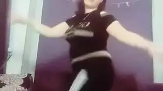 رقص بالي محترف لعاهرة عربية ساخنة ينتهي بالقذف داخلها