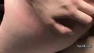 نيك حلق قاسٍ مع مايا – اختناق وأنين