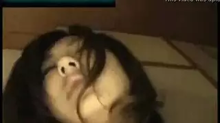 ثدي راي الكبير يرتد خلال جماع شرجي قاسي مع قذف داخلي