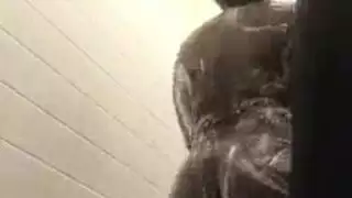 سحاق بين عرقيات مختلفة: خيال جنسي مزدوج للرجال المتزوجين