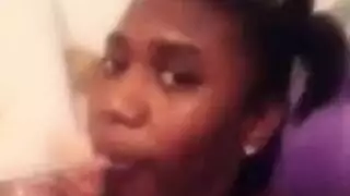 مغامرة جنس سيارة العاهرة المراهقة تتحول لقوية