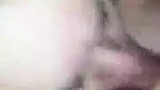 امرأة كبيرة الصدر تذهب إلى الجار لممارسة جنس شرجي ومهبلي صريح