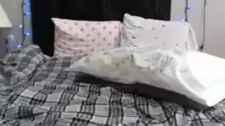 ظهور أرييل أندرسون الشاب في بورن bdsm الخشن