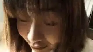 سارة لي تكسب علاوتها بفمٍ مفتوح للقضيب