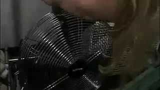 زوجة ساخنة تخون: جلسة ليندسي الجنسية المثلية الصريحة