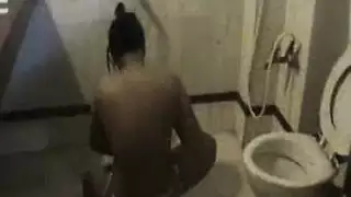 جنس صريح: فتاة تتلعثم تصرخ خلال جنس شرجي عنيف