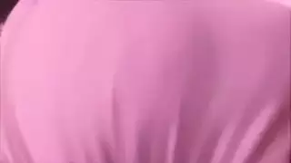 عاهرة محجبة تبتلع كل قطرة من قضيب أمريكي قاسي