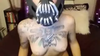 مثليات مراهقات هاوية: تلامس ألسنة ولعب مهبلي مع فتيات ملونة