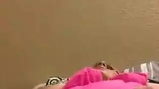 ثلاثي مع شقراء مراهقة بشرج ومهبل عنيفين