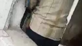 مراهقتان فاسقتان تتبادلان اللحس بلسانين مبللين في جلسة سحاق