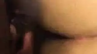 قضيب أسود كبير يمارس الجنس مع سيارة في فيلم بورنو ميكانيكي غريب