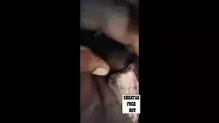 فتاة هندية مثيرة تتوق لوظيفة مزدوجة: سيدة أولى ثم عاهرة عامة في الشارع