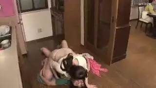 سكس ام سمينه تنتاك من ابنه