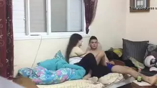 الفحل المصري يسيطر عليها بلعب شرجي وقاسي للفرج
