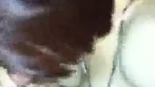 ثلاثية ثنائية الميول: جيني غريس وشيرا تمارسان الجنس مع صديقهما المنحرف